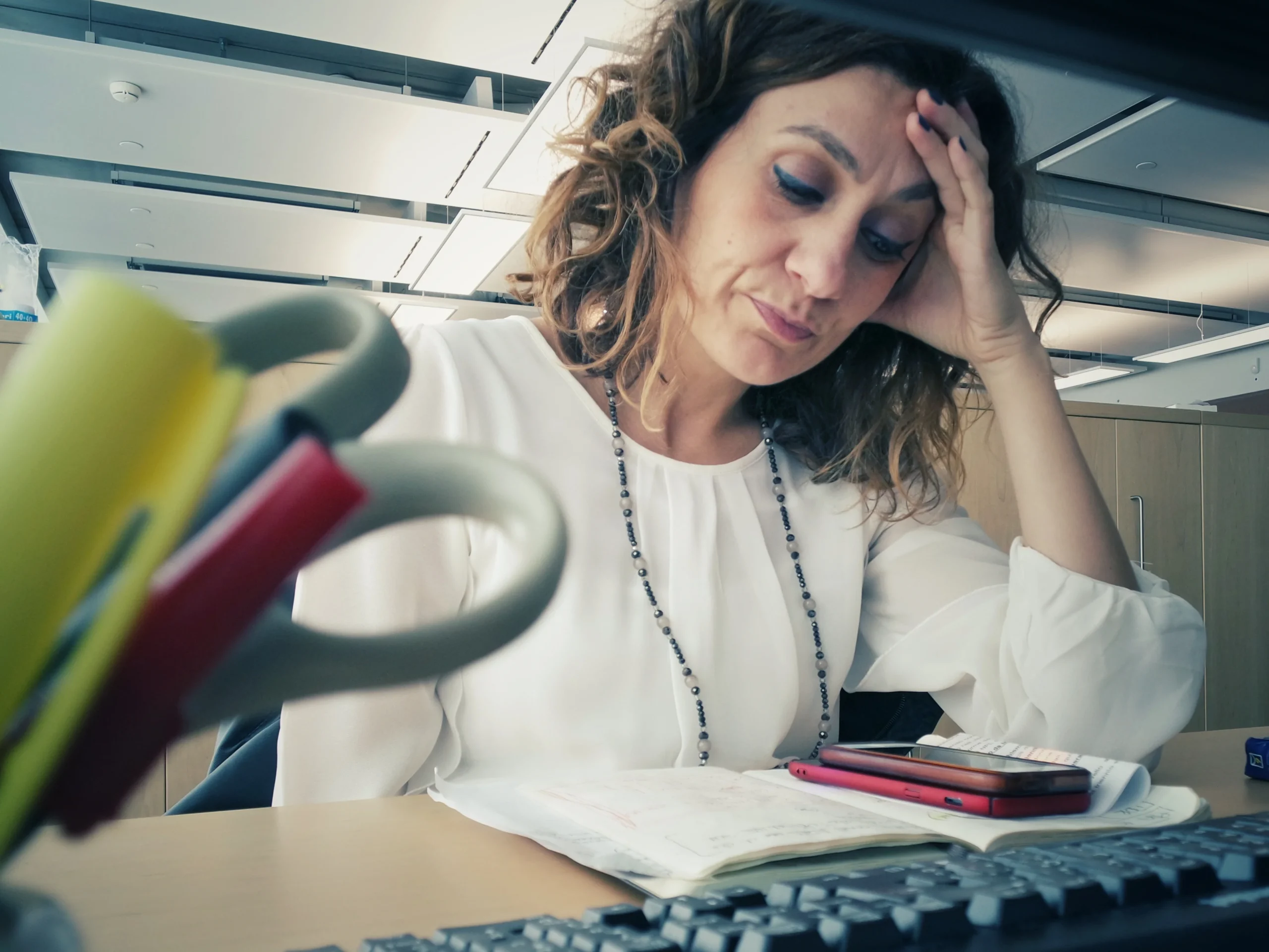 stressed-business-woman-2021-10-16-13-47-32-utc